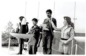 רב האומן אבי דוכן בחזרה גנרלית  לפני הדלקת משואת ערב העצמאות 2 1974